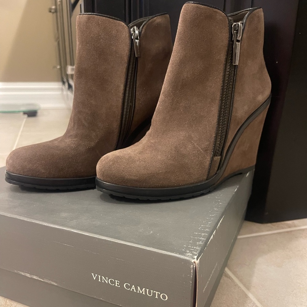 Vince Camuto Women's Tan Suede Wedge Boots - Picture 2 of 5